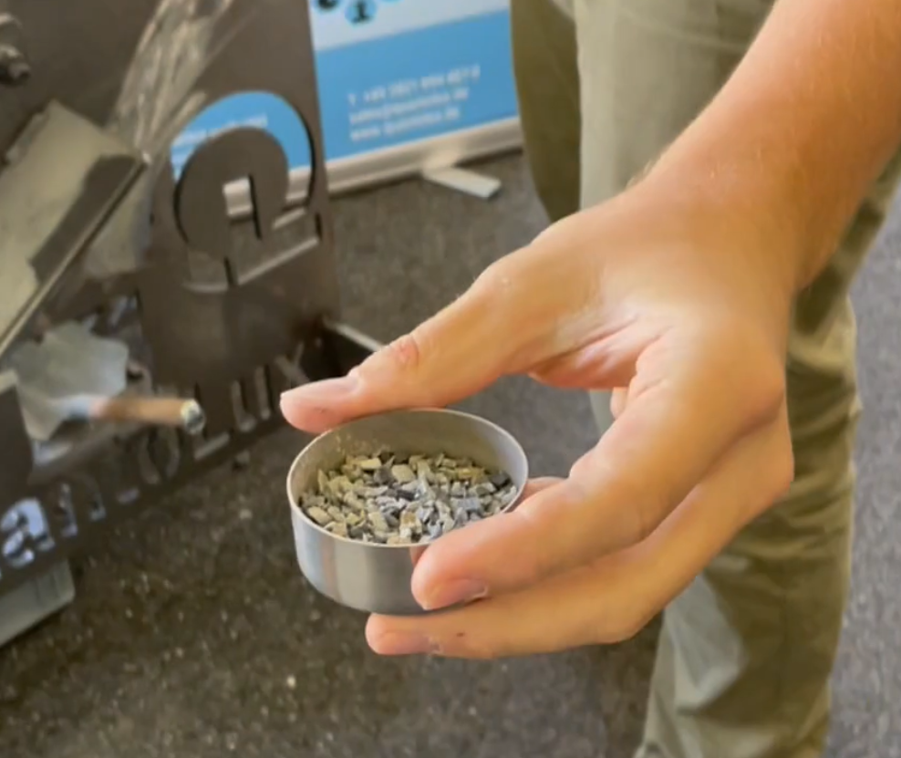 the ready to analyse slag sample